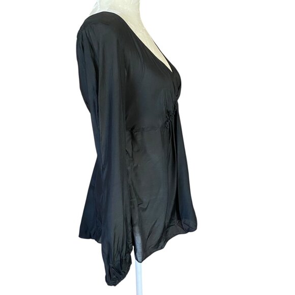 Studio M black long sleeve v-neck blouse silk and viscose women's size L - Picture 3 of 9